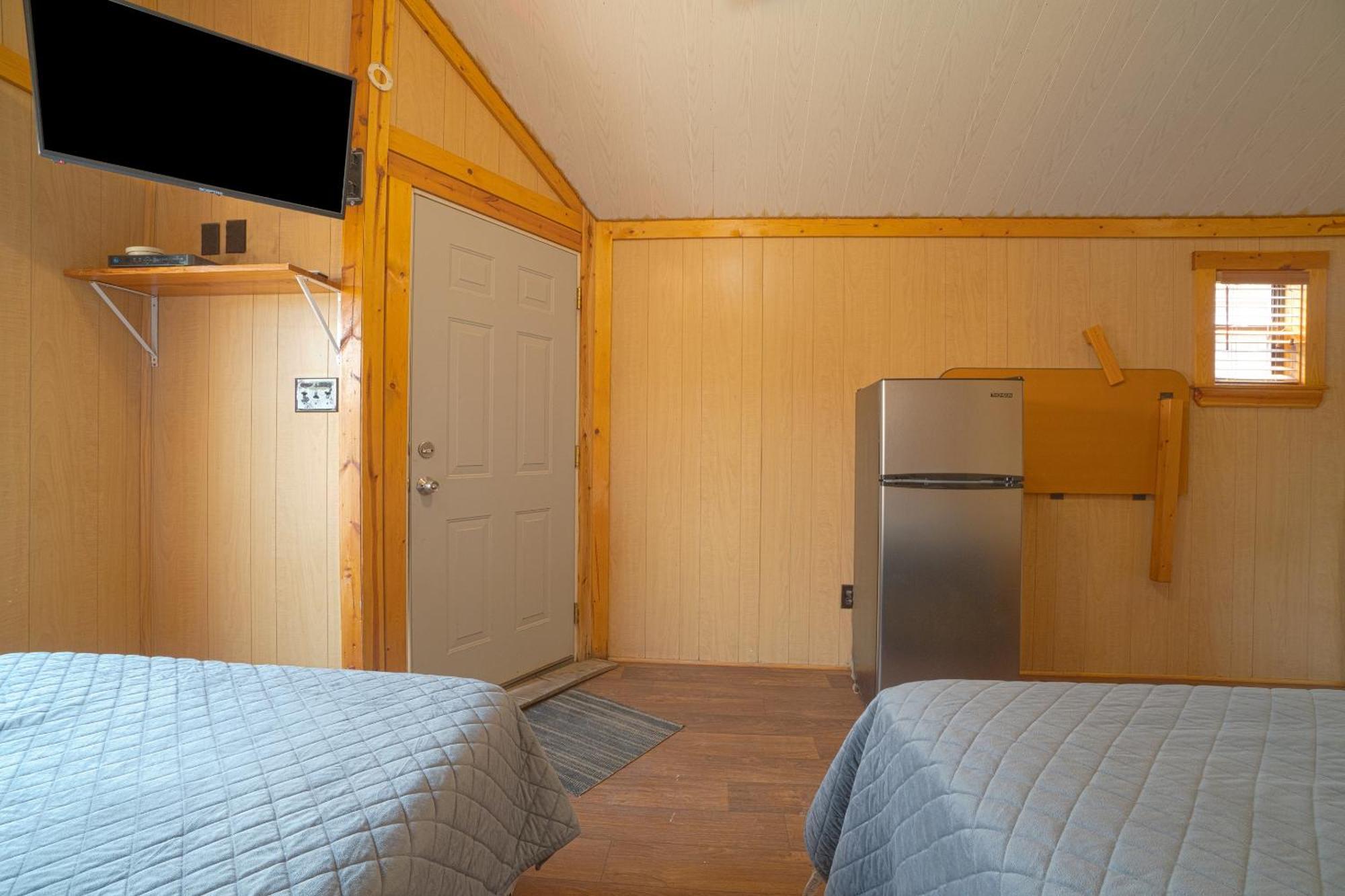 Grand Eagle Ford Lodge & Rv Park Tilden Luaran gambar