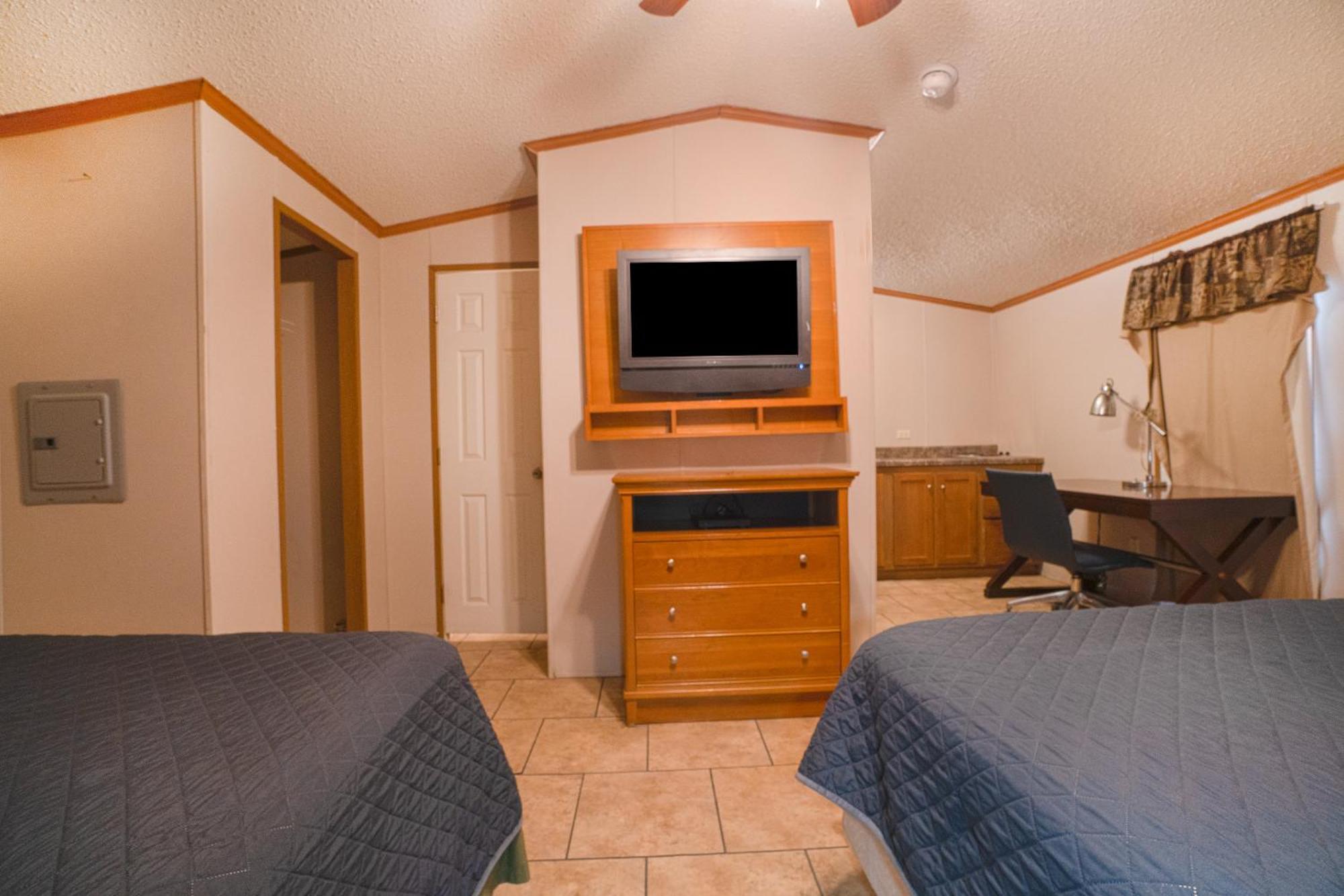 Grand Eagle Ford Lodge & Rv Park Tilden Luaran gambar