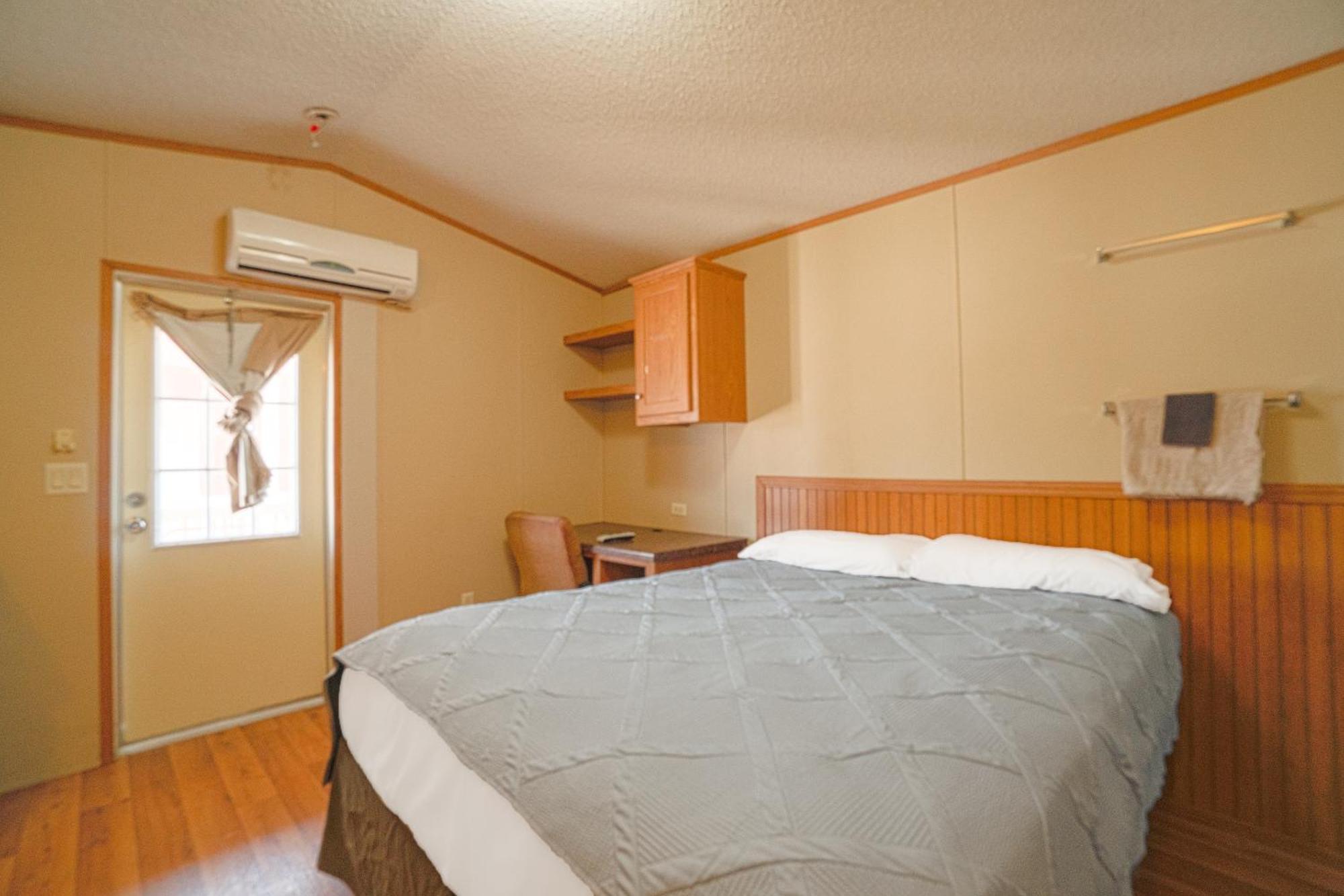 Grand Eagle Ford Lodge & Rv Park Tilden Luaran gambar